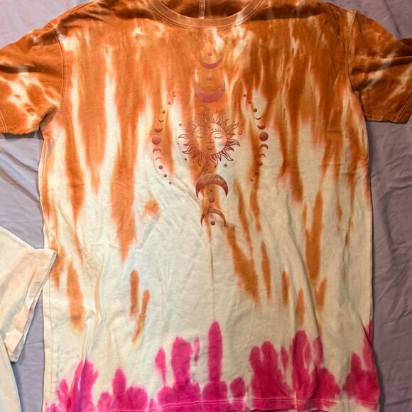 THREE short sleeve graphic tees, orange/lt blue/white/tie-dye BIG XXS SMALL XL - Picture 6 of 13